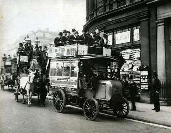 Omnibus in London